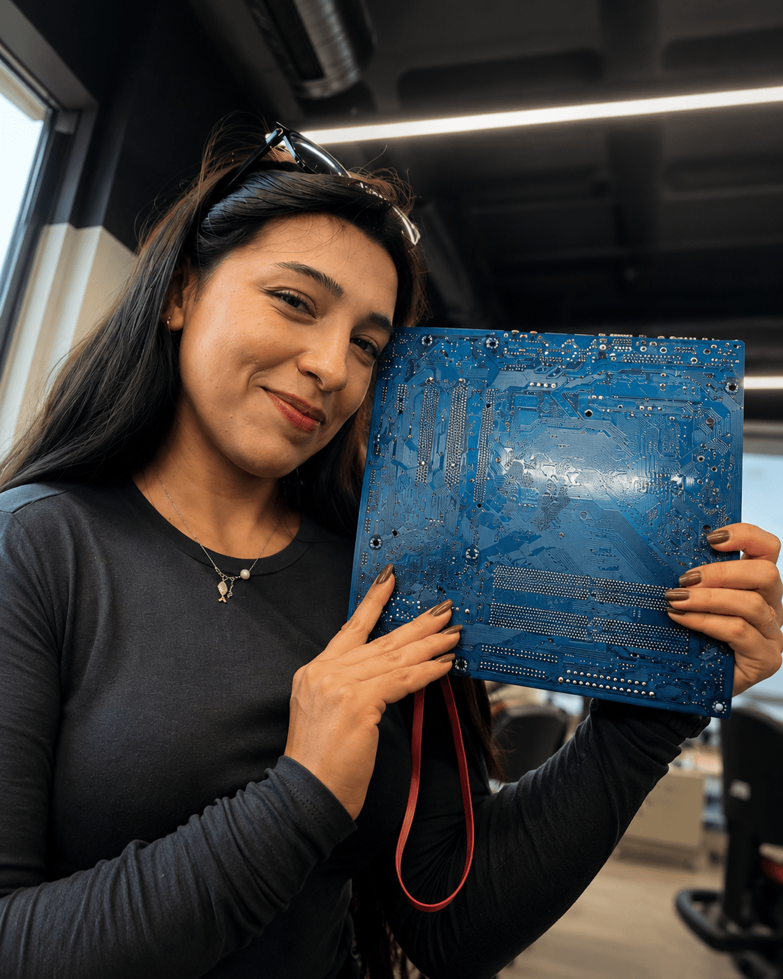 Büşra Albayrak elektronik devre kartı ile